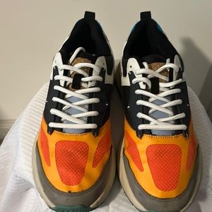 Zara men multi colored sneakers, size 7.